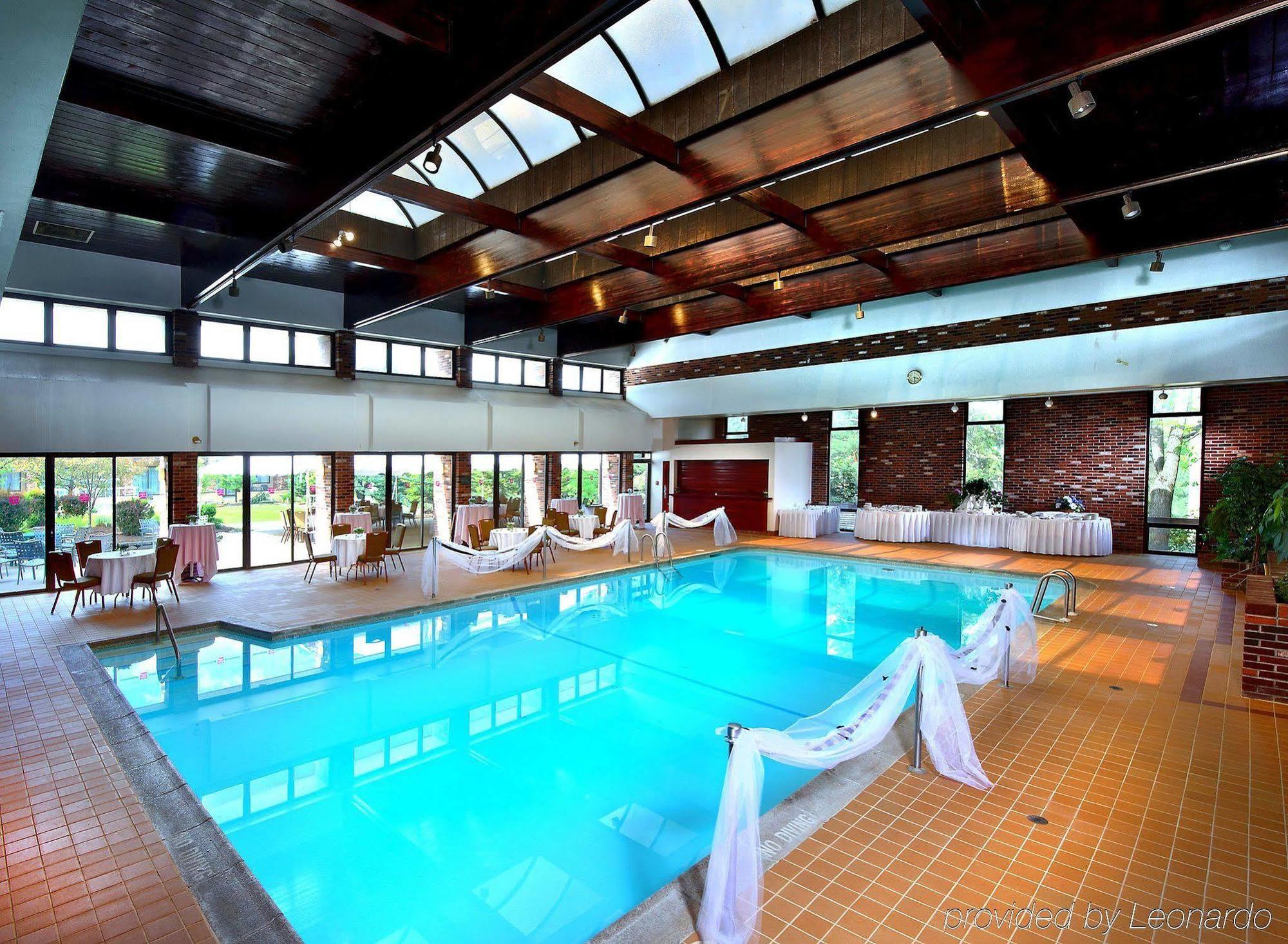 Nichols Village Hotel And Spa Clarks Summit Luaran gambar